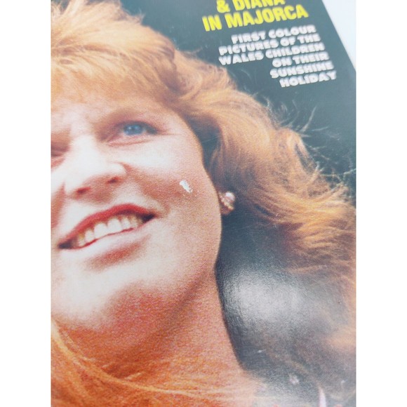 Vintage Royal Monthly Magazine The New Princess Beatrice Fergie Andrew Souvenir - Picture 9 of 9